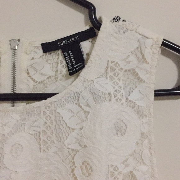 Forever 21 white floral print crop top - Picture 3 of 3